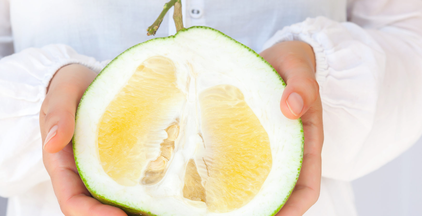 Pomelo Cos'è e Come si Mangia l'Agrume Più Grande del Mondo